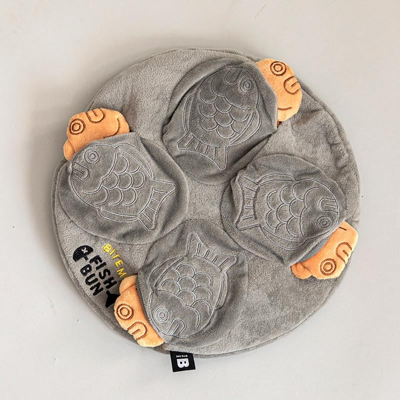 Fish Bun Maker Nosework Toy