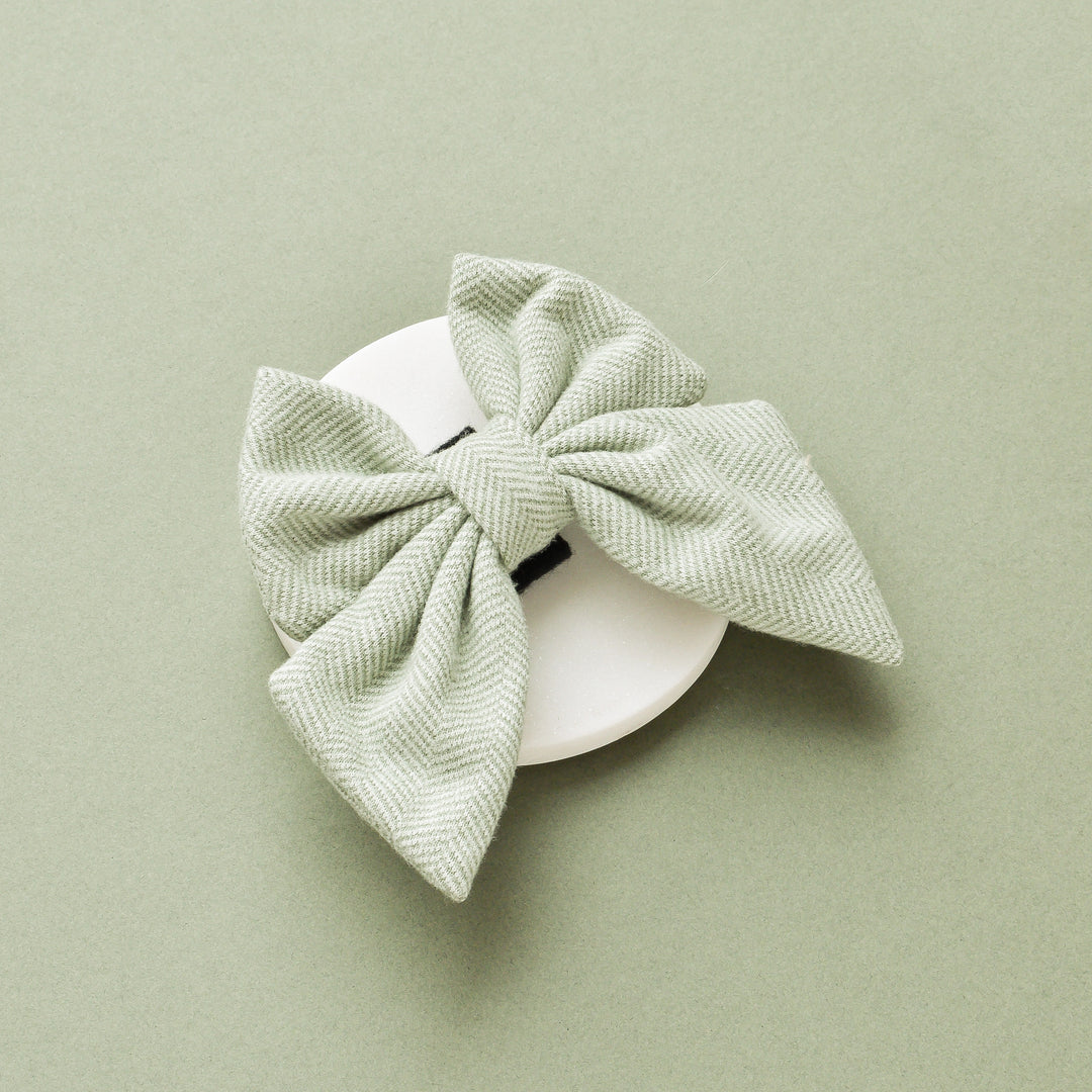 Sage Tweed Sailor Bow Tie